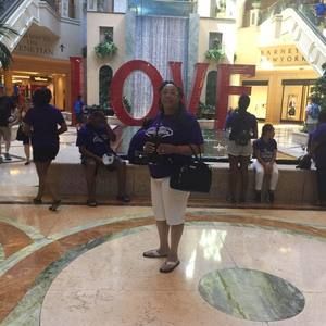 Meet your Posher, Hilda